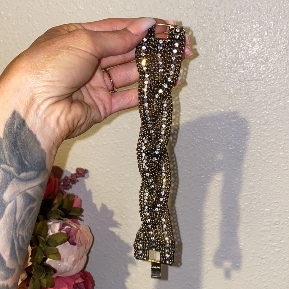 Bracelet with crystals